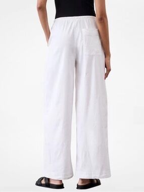 Athleta White Wide-Leg Pull-On Pants with Back Patch Pocket original price $109
